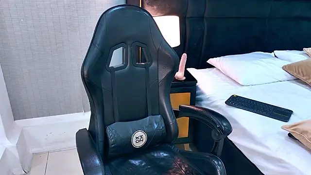 EllaEvanz's Live XXX Chat