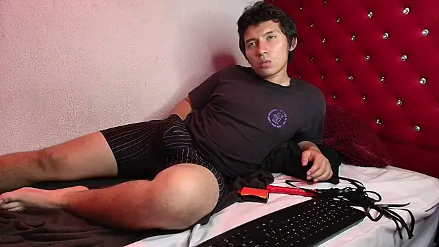 Pokazy przed kamerką – DomInferno_nom