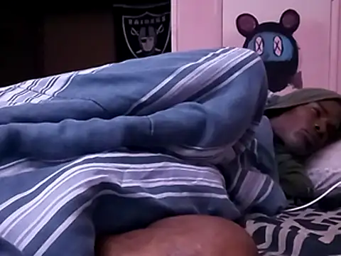 Show modela Blkstylion na web-kameri