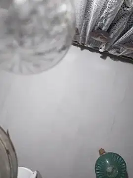 Онлайн чат XXX SweetLeila40