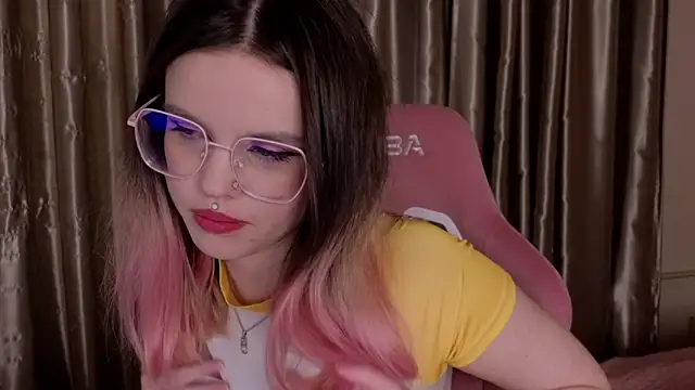 Онлайн чат XXX HanaMitsuri