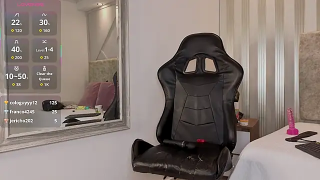 Chat XXX ao vivo de Tayra_Pradit