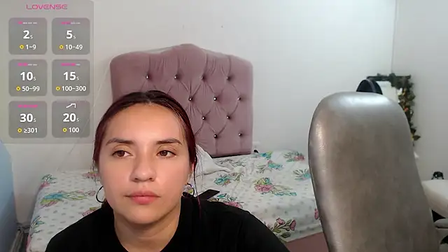 nicoll_crazzy's Live XXX Chat