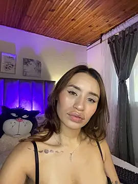 Chatroom XXX en direct de juliana-mancini