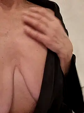 lucamila2903 Chat XXX live