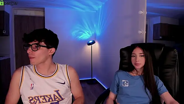 Онлайн чат XXX Mikeyvioleta_