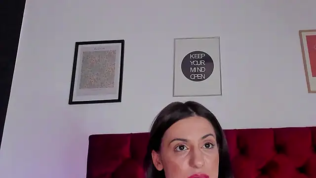 Alice_in_cumland_ Chat XXX live