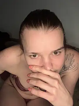 Czat XXX na żywo – LoreenKinky