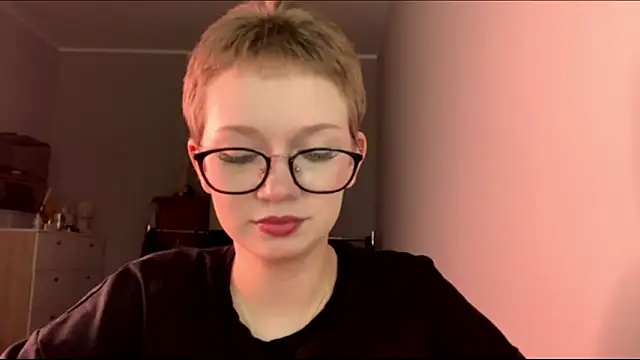 Chat +18 de makeyousense ao vivo