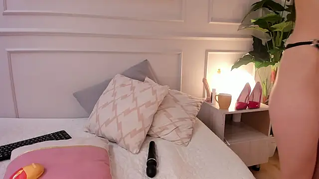 Chat +18 de ZoeBm__ ao vivo