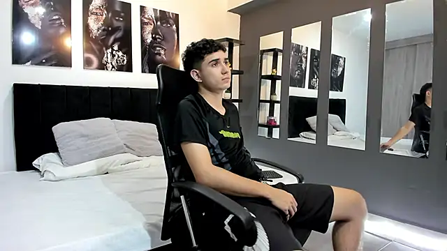 Chat XXX en directo de Alejo_Grey