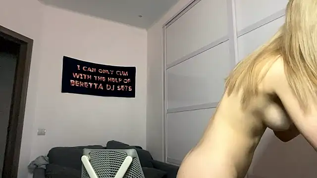 Онлайн чат XXX MarisLile