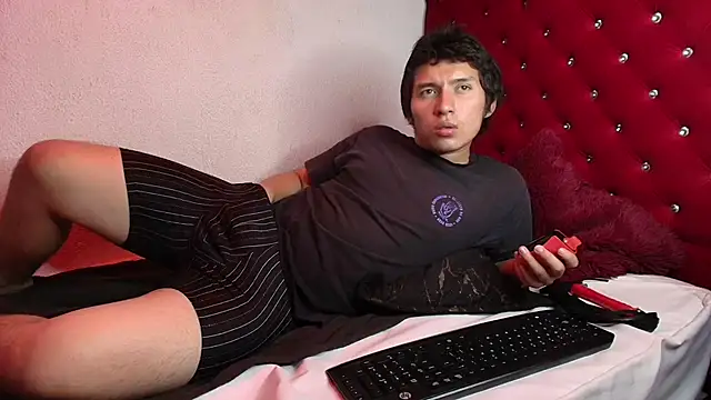 DomInferno_nom Webcam Show