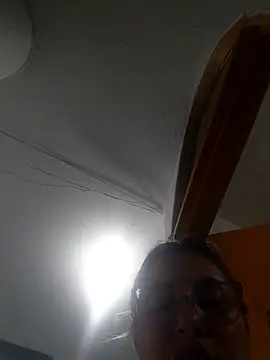 Carolinacrus001's Live XXX Chat