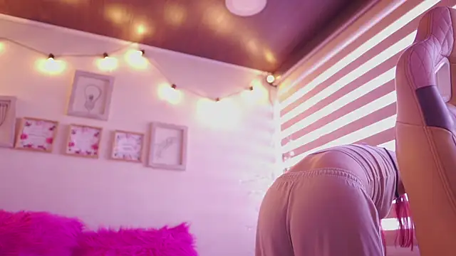 Rebecah_1 Live XXX-Chat