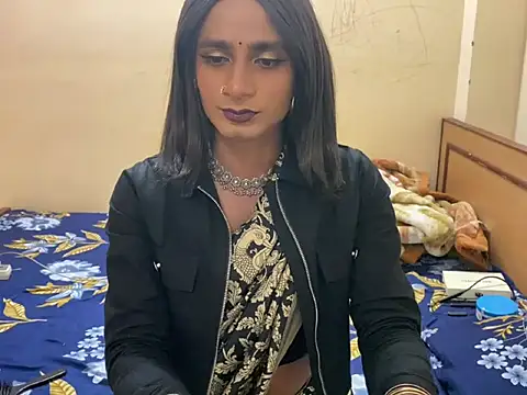 LuvLayla webkamerás műsora