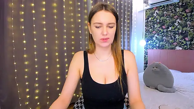 HeavenHere_ Chat XXX live