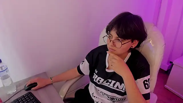 Chat +18 de Nathaly_ds ao vivo