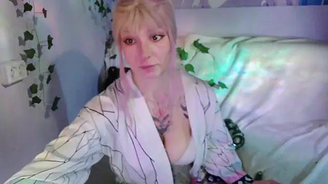 Secret_Bloom Chat XXX live