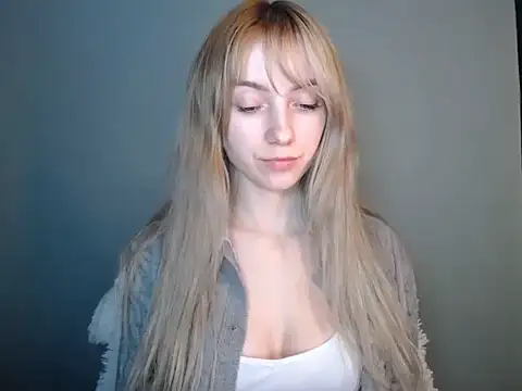 Chat +18 de LuciaYoung ao vivo