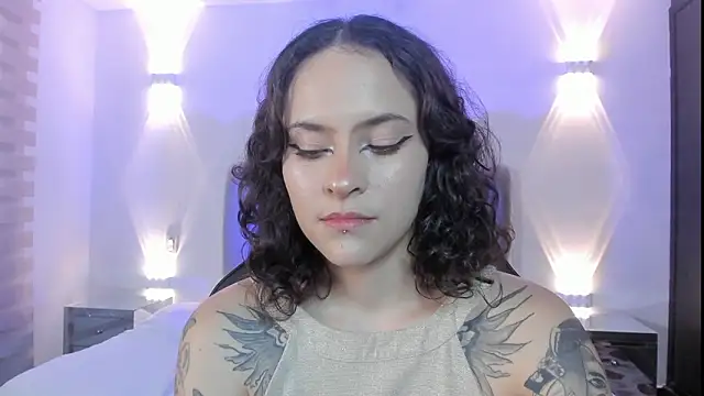 Chat XXX ao vivo de AnnyThompson_