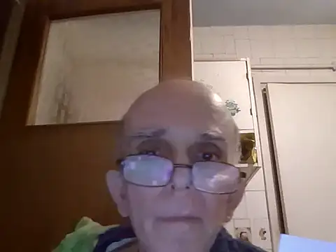 mariusica1@xh Show Webcam