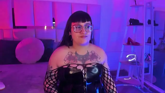 Онлайн чат XXX Violett_Sinclair