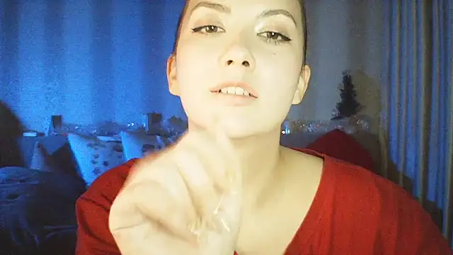 Онлайн чат XXX MoodieMira