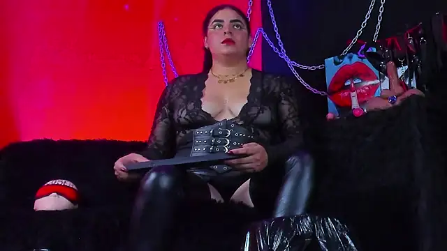 Онлайн чат XXX KatrinaStone