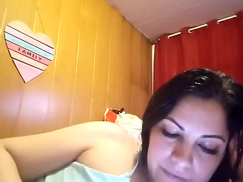 Morena_ojazos_travieza-39 Obrolan Langsung XXX