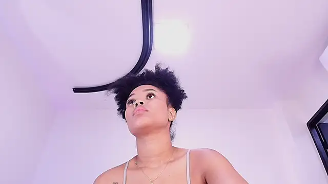 naia_blessed élő XXX-chatje