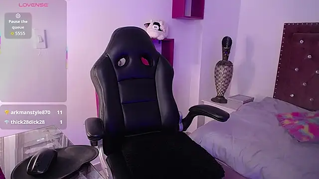 Chat +18 de valeriamontex ao vivo