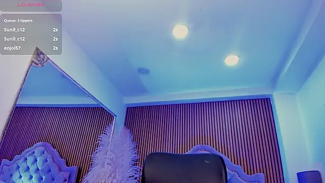 SelenaStonne's Live XXX Chat