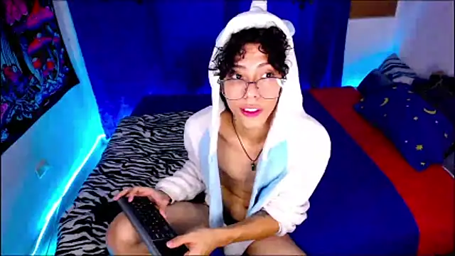 XXX chat uživo modela Thedoll_ethan7