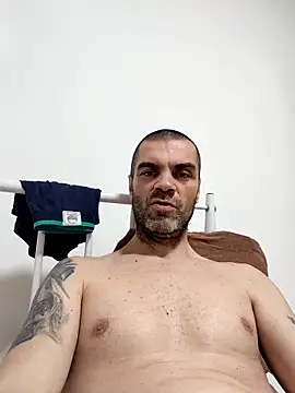 Chat XXX ao vivo de DOMINATOR_SIR-MASTER