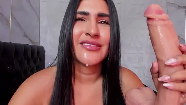 rosalia-04's Live XXX Chat