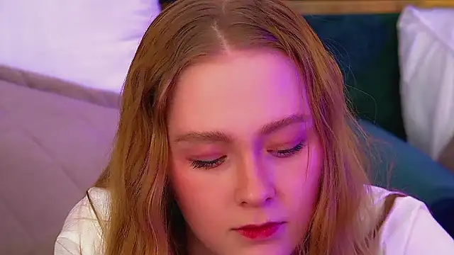 AgataFoxley 即時 XXX 聊天