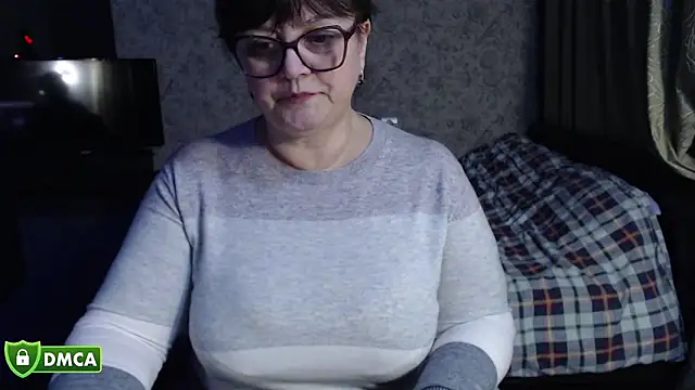 BrandiOhNight: онлайн-секс-чат