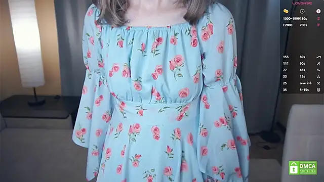 ToyaPletz's Live XXX Chat