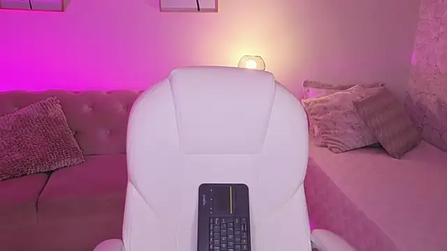 DahianaWalcott Live XXX-chat