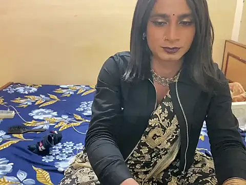 LuvLayla Adlı Modelin Canlı XXX Sohbeti