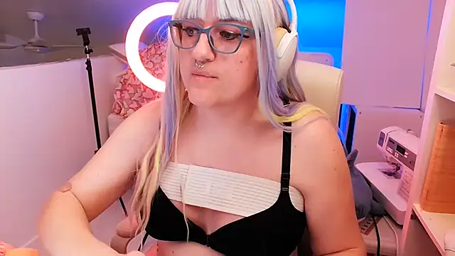 GoddessCayenne Adlı Modelin Canlı XXX Sohbeti