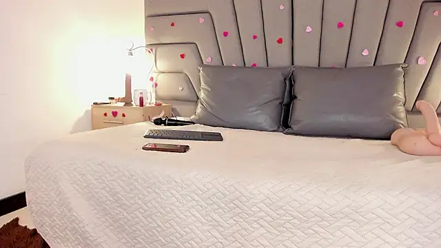 Chat +18 de Maia_520 ao vivo