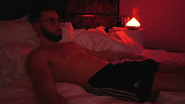 แชท XXX สดของ RyanStorm_