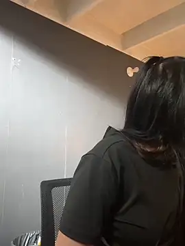 AngieRousse_ Chat XXX live