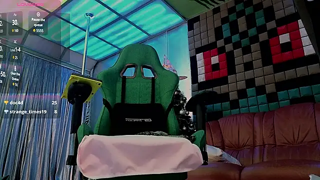 LeilaReal's Live XXX Chat