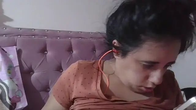 Chat +18 de annarose19 ao vivo