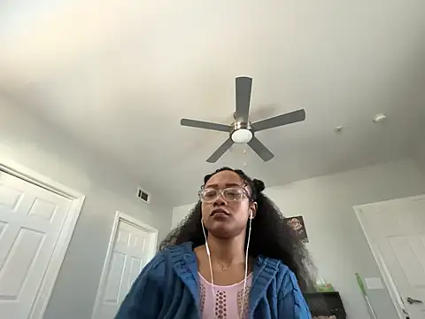 RylReesen Live XXX chat