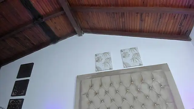 KristalFoxx Chat XXX live