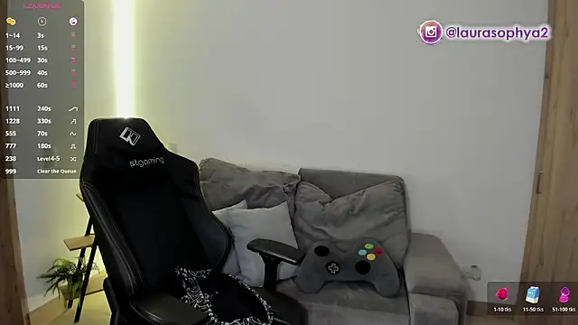 laurasophya's Live XXX Chat